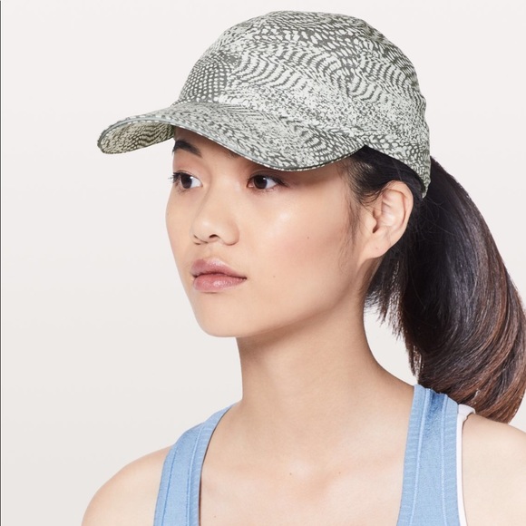 NEW Lululemon Baller Hat Run - Picture 6 of 7